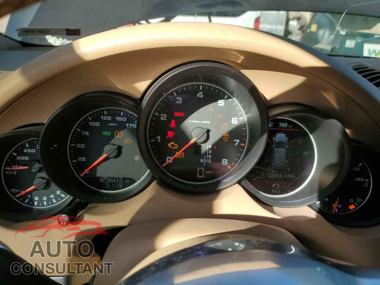 PORSCHE CAYENNE 2016 - WP1AA2A27GLA08049