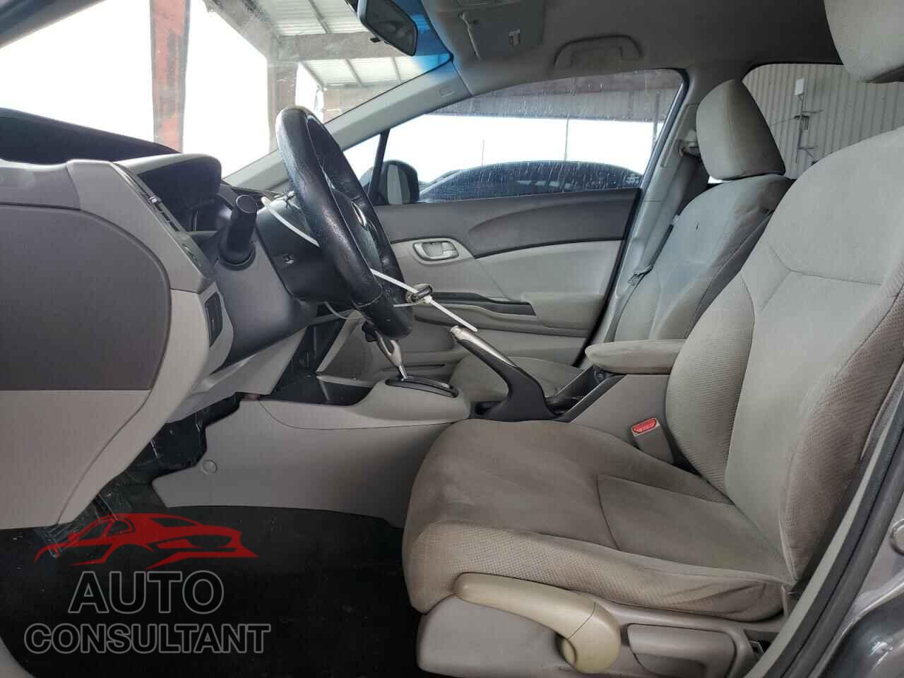 HONDA CIVIC 2012 - 2HGFB2F55CH611615