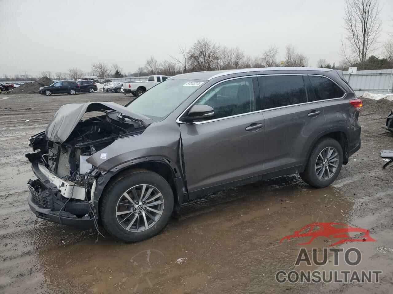 TOYOTA HIGHLANDER 2019 - 5TDJZRFH9KS589478
