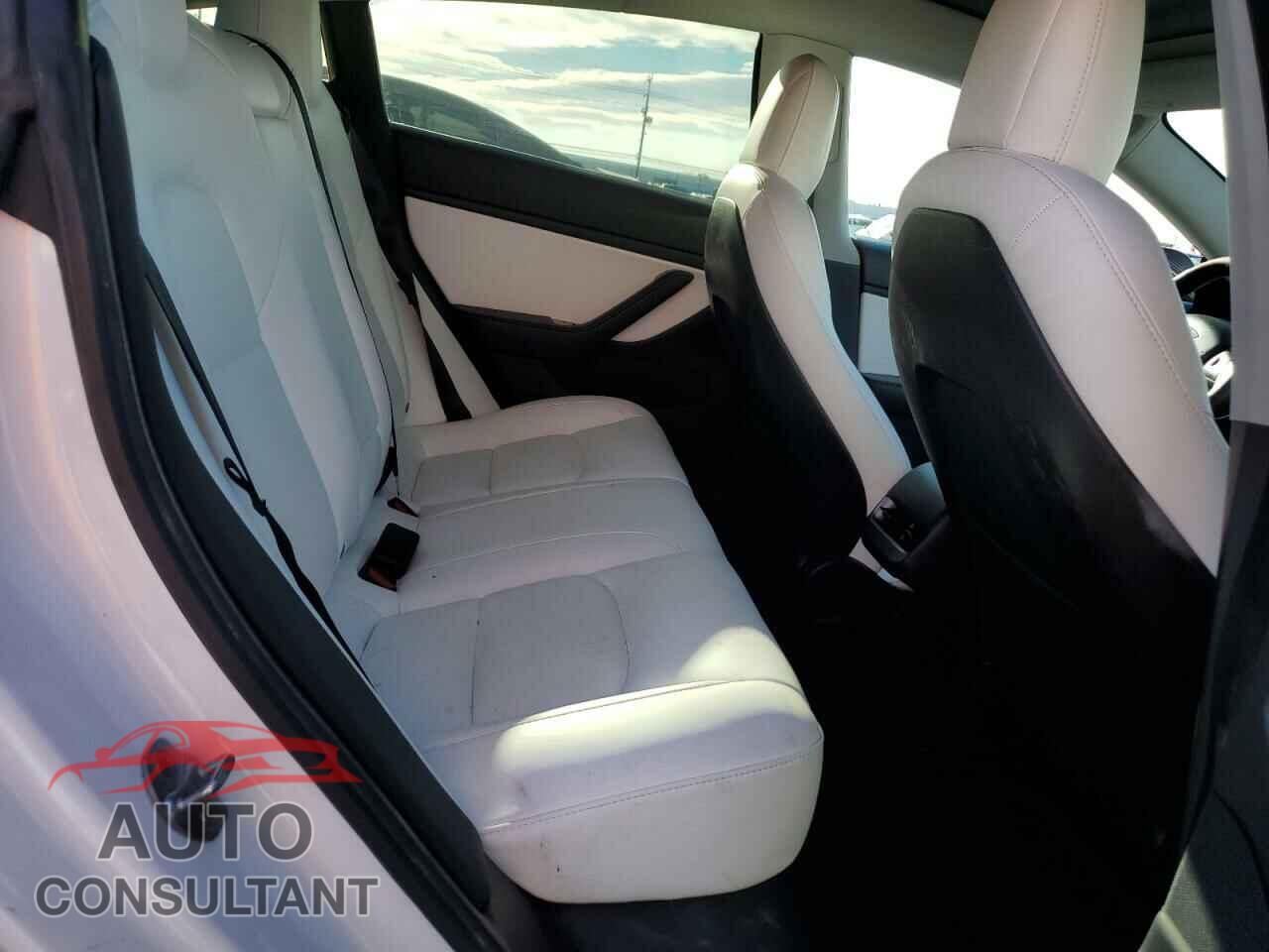 TESLA MODEL 3 2020 - 5YJ3E1EA6LF741121