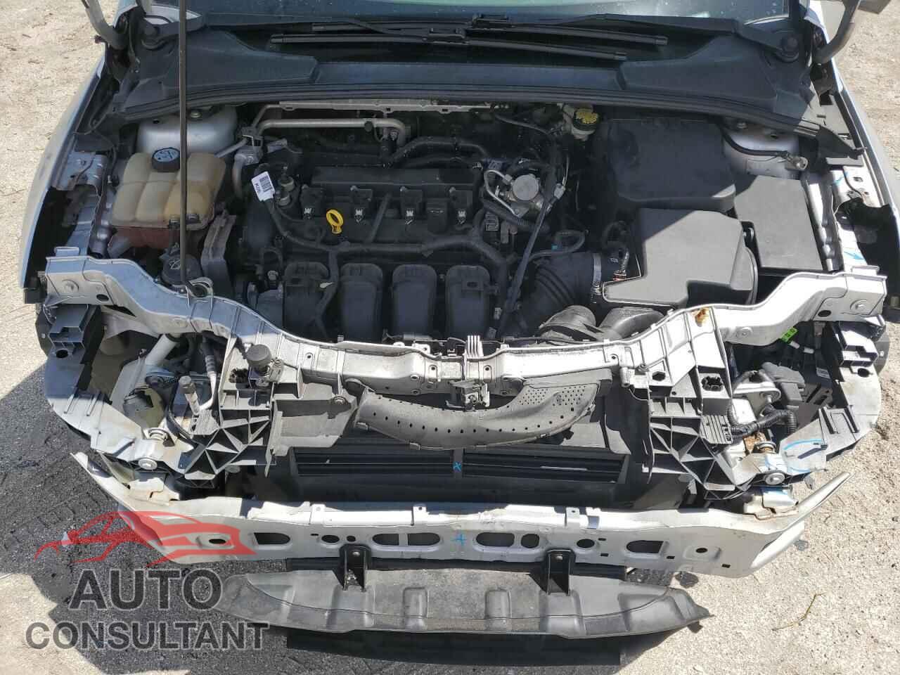 FORD FOCUS 2016 - 1FADP3F22GL330020