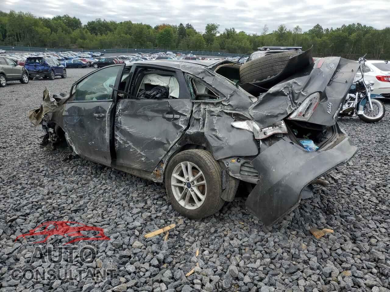 FORD FOCUS 2015 - 1FADP3F24FL277514