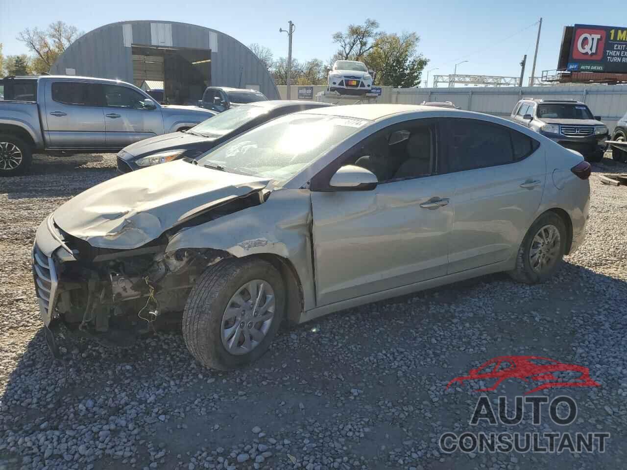 HYUNDAI ELANTRA 2017 - KMHD74LFXHU121929