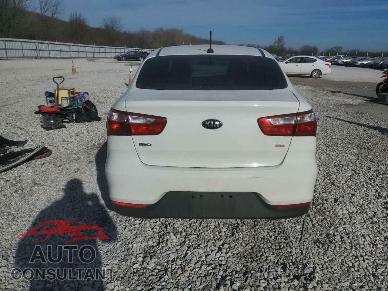 KIA RIO 2017 - KNADM4A3XH6020428