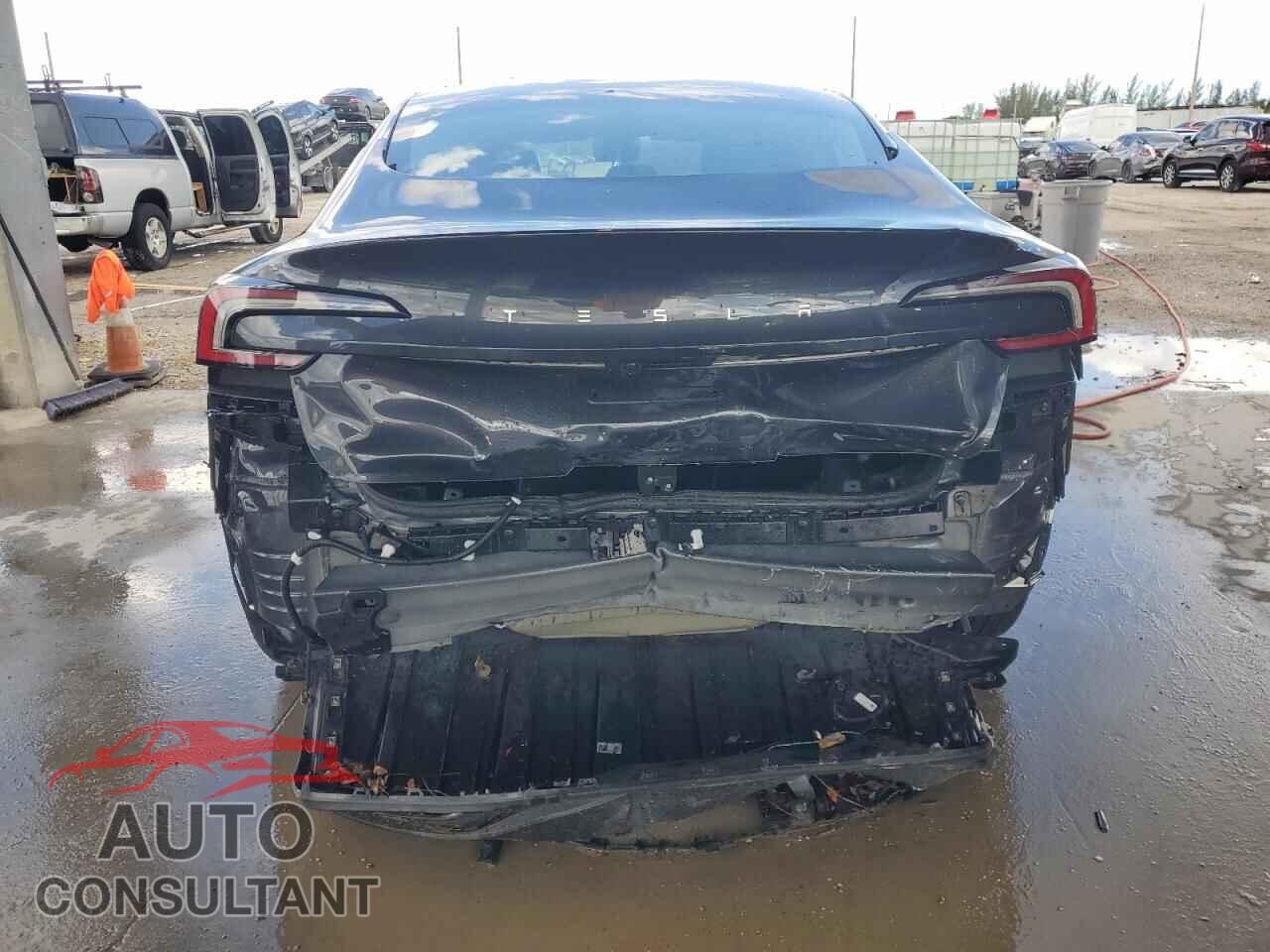 TESLA MODEL 3 2025 - 5YJ3E1EA2SF036508