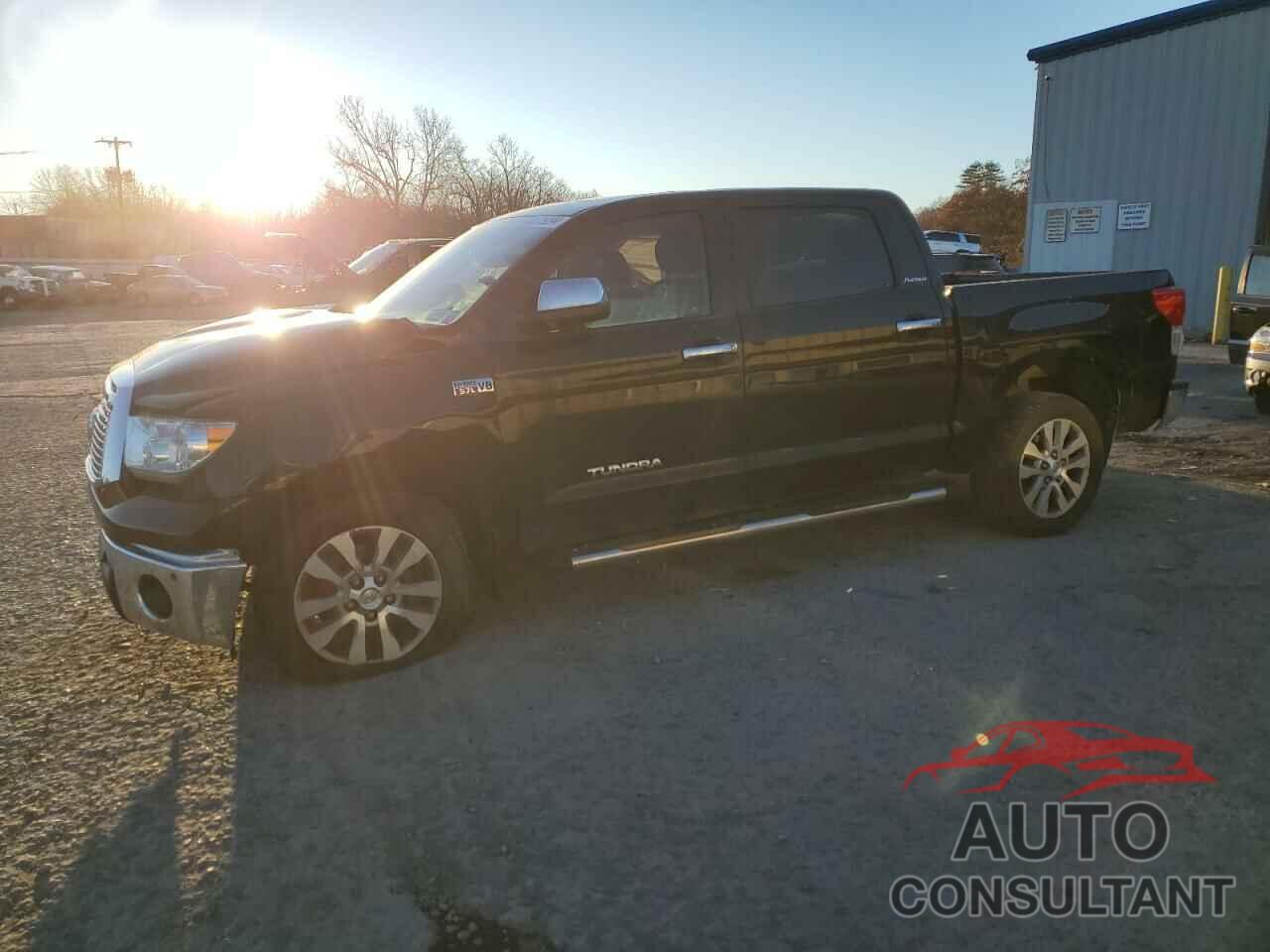TOYOTA TUNDRA 2011 - 5TFHW5F18BX193748
