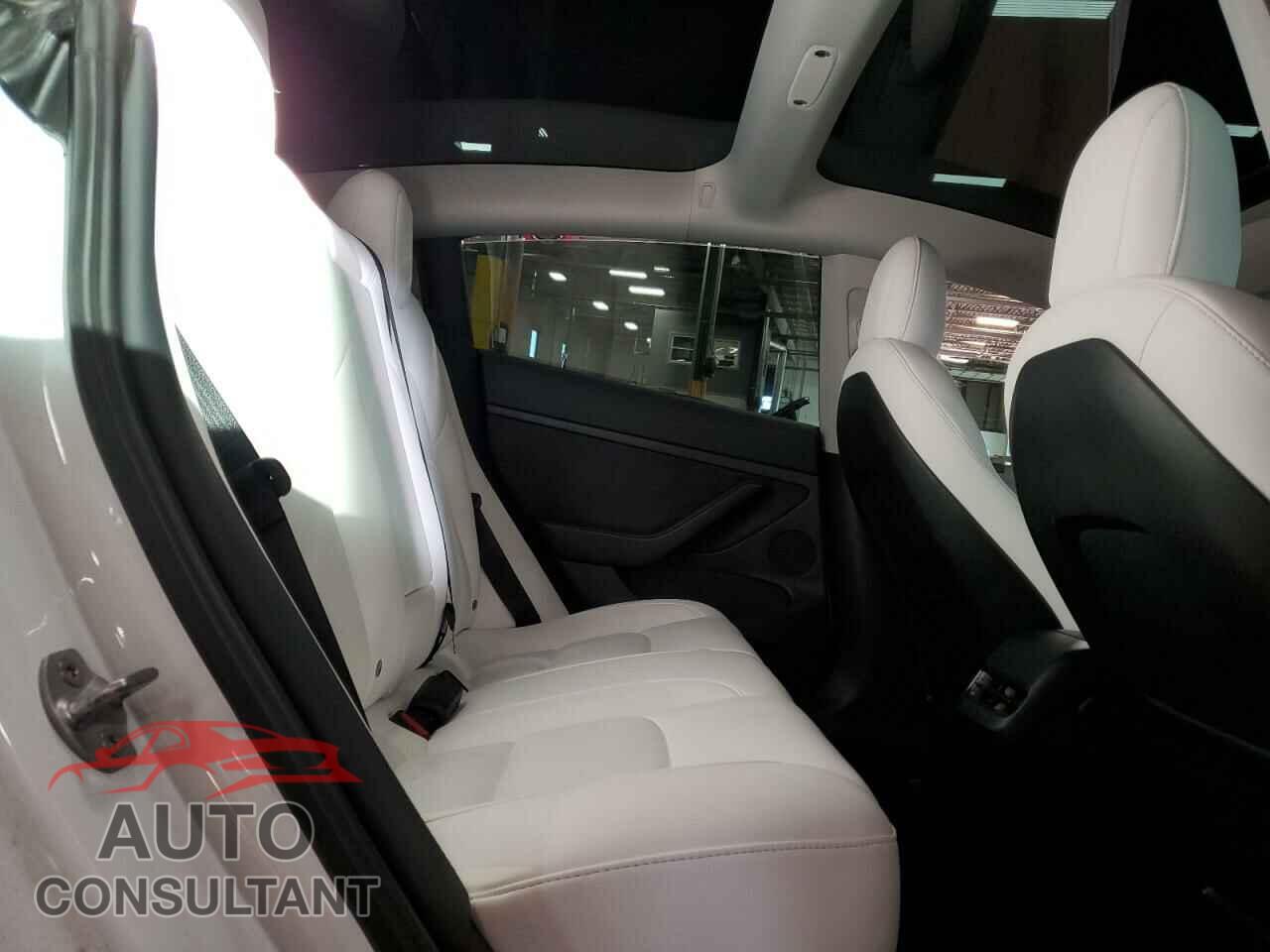TESLA MODEL 3 2021 - 5YJ3E1EA9MF024875