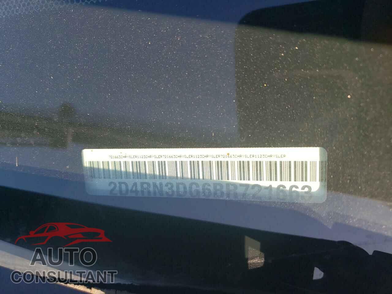 DODGE CARAVAN 2011 - 2D4RN3DG6BR721663