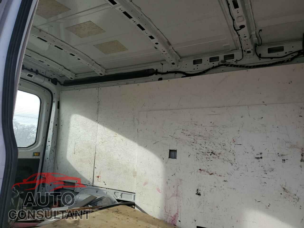 FORD TRANSIT 2023 - 1FTBR2C8XPKA42105