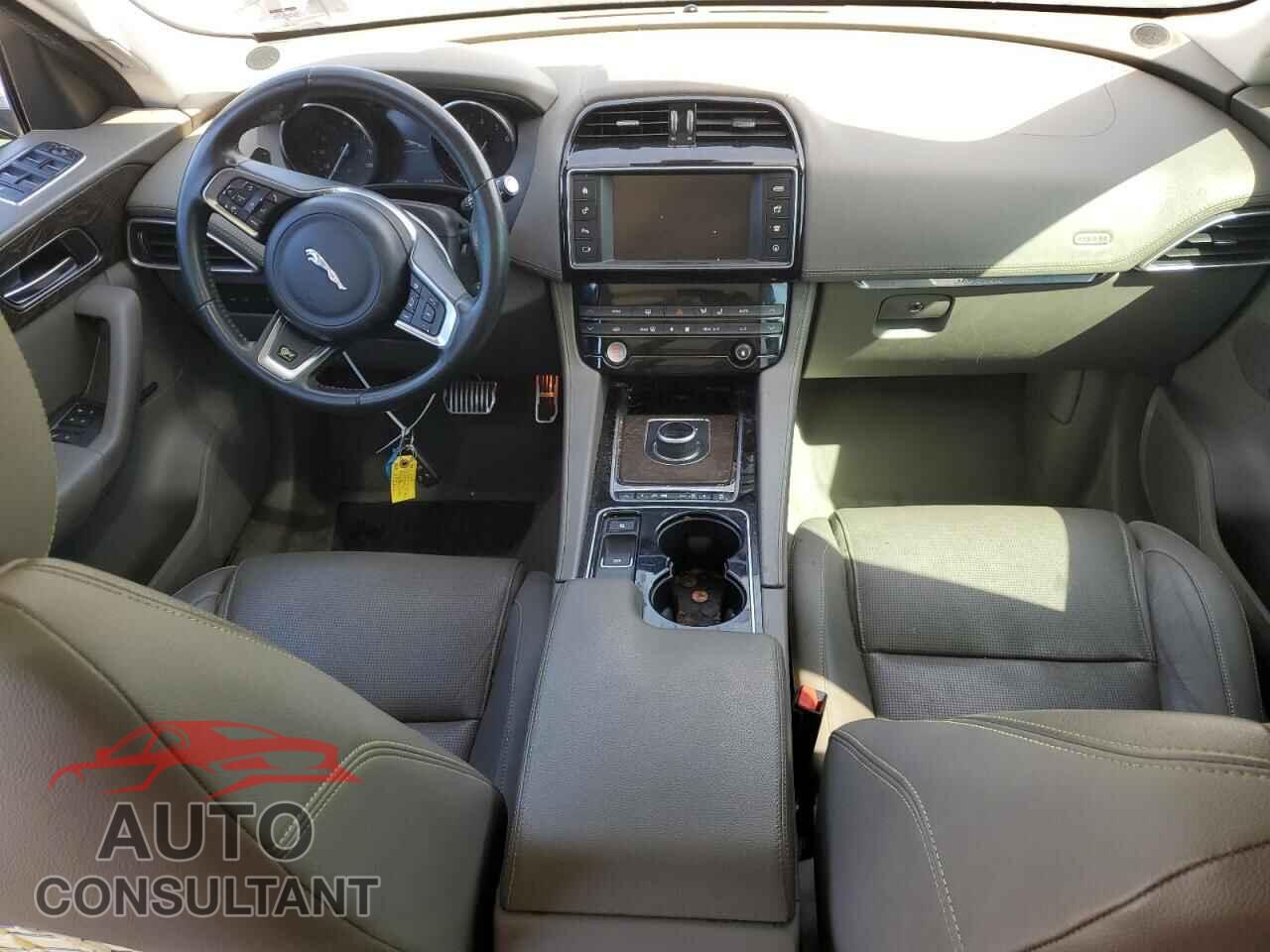 JAGUAR F-PACE 2017 - SADCL2BV5HA078504