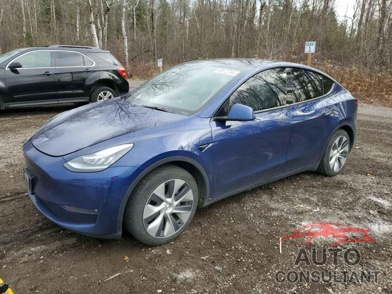 TESLA MODEL Y 2021 - 5YJYGAEEXMF136863