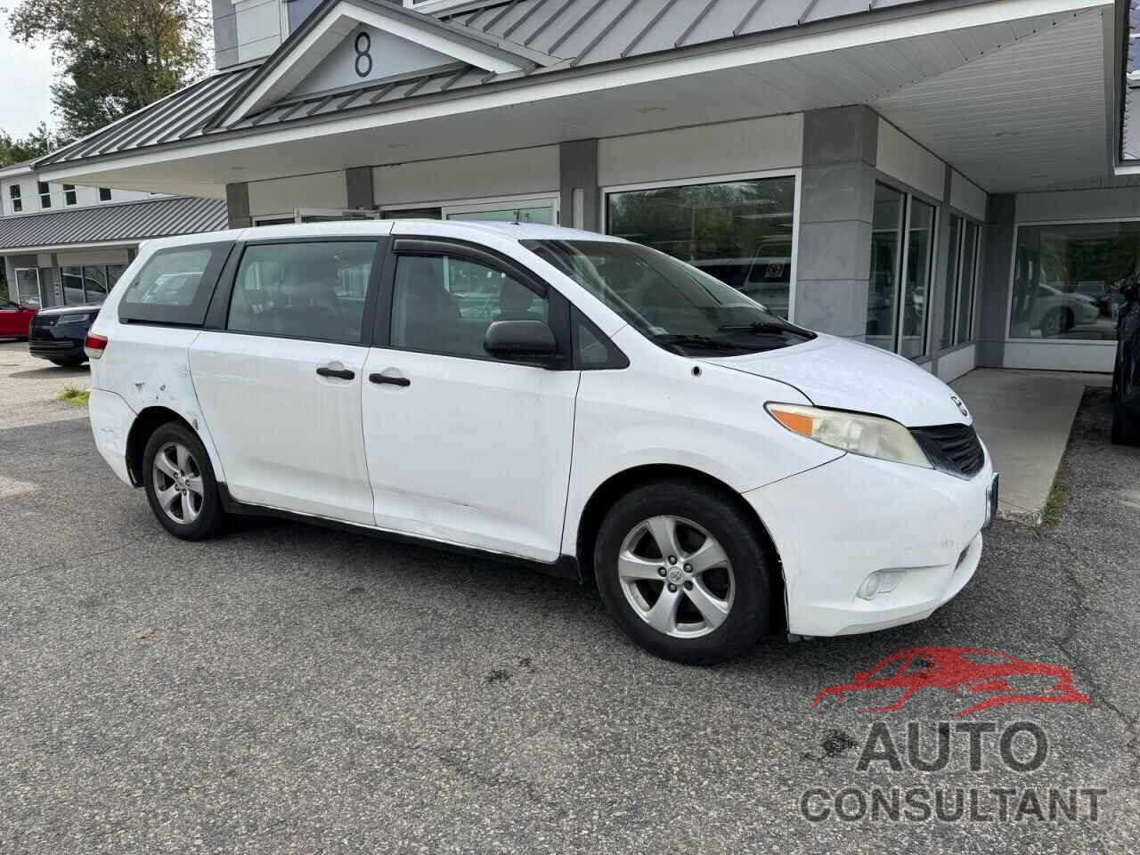 TOYOTA SIENNA 2011 - 5TDKA3DC0BS002889