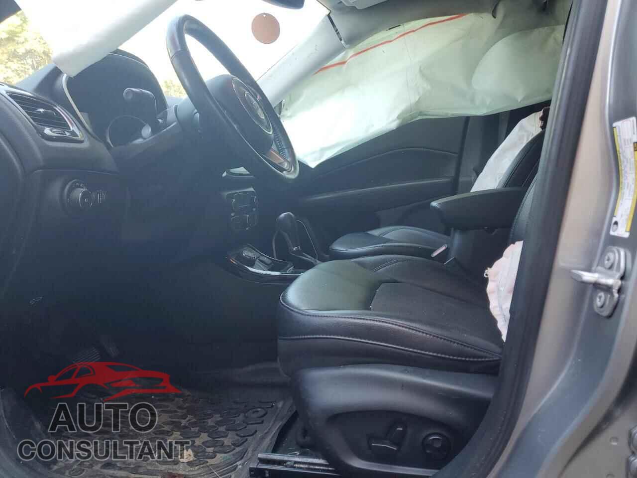 JEEP COMPASS 2021 - 3C4NJDBB6MT539420