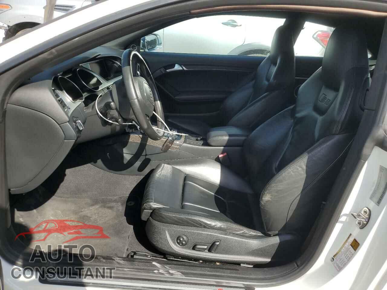 AUDI S5/RS5 2011 - WAUCVAFRXBA048156
