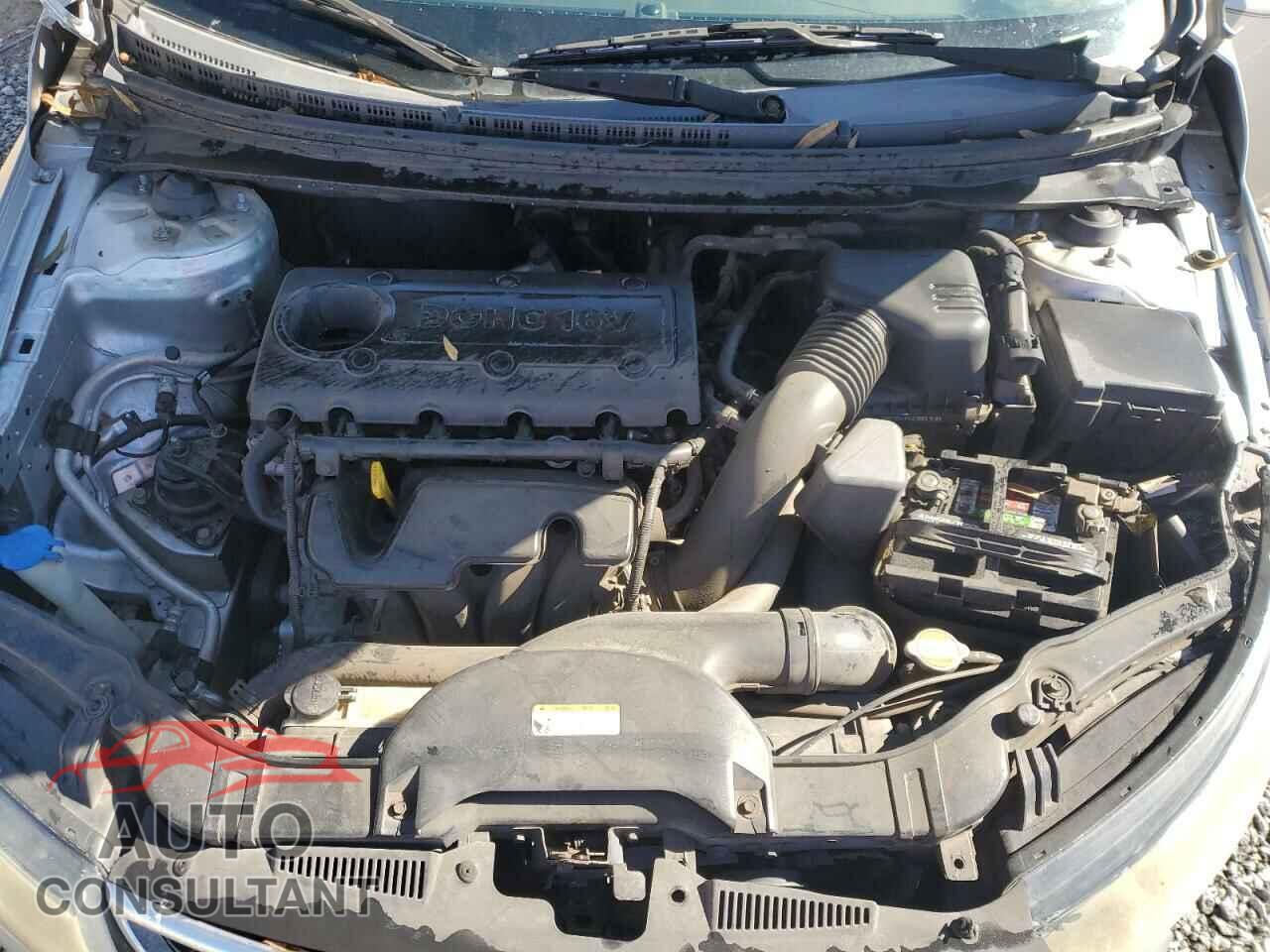 KIA FORTE 2011 - KNAFU4A25B5401052