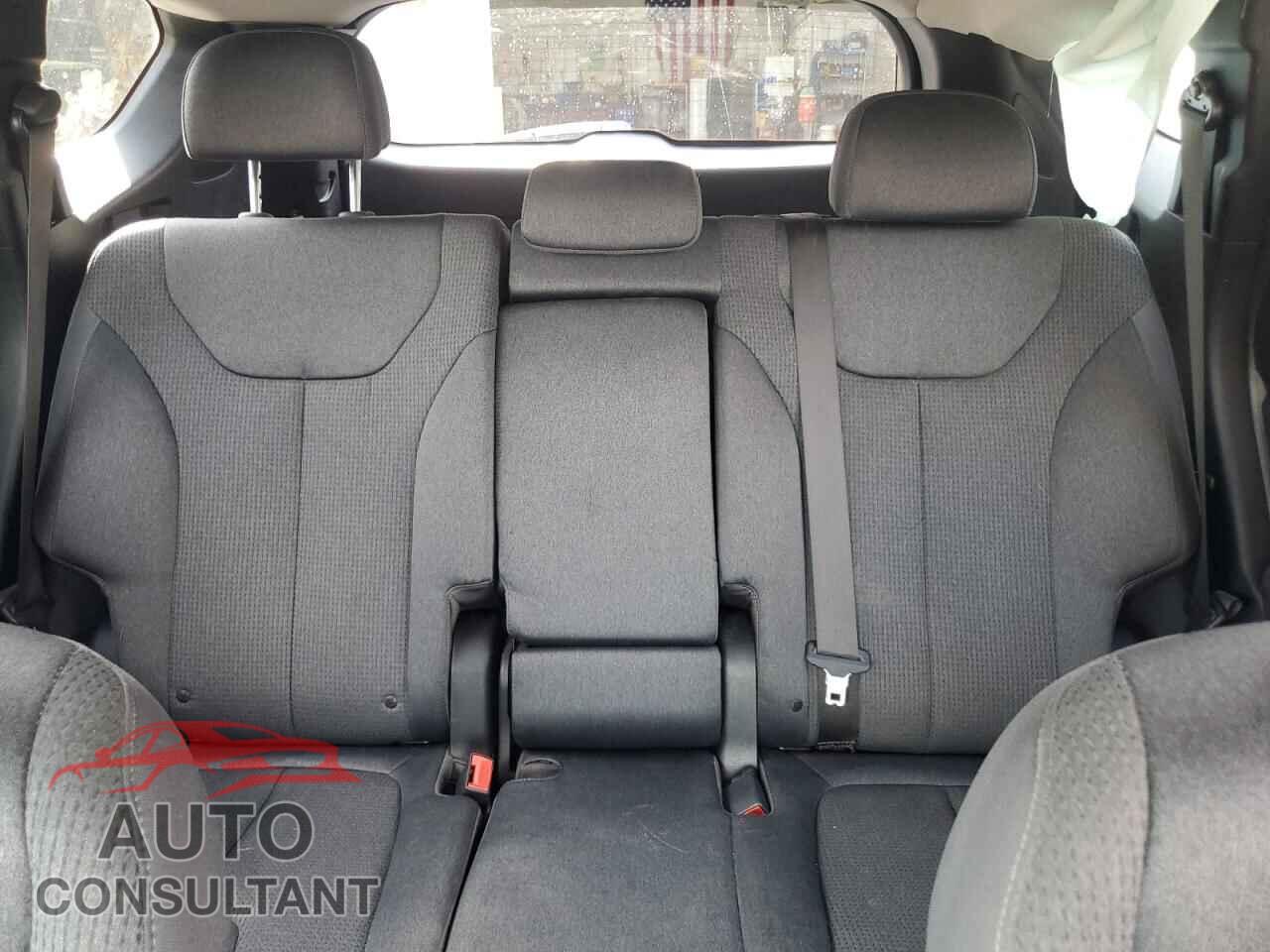HYUNDAI SANTA FE 2023 - 5NMS14AJ5PH578464