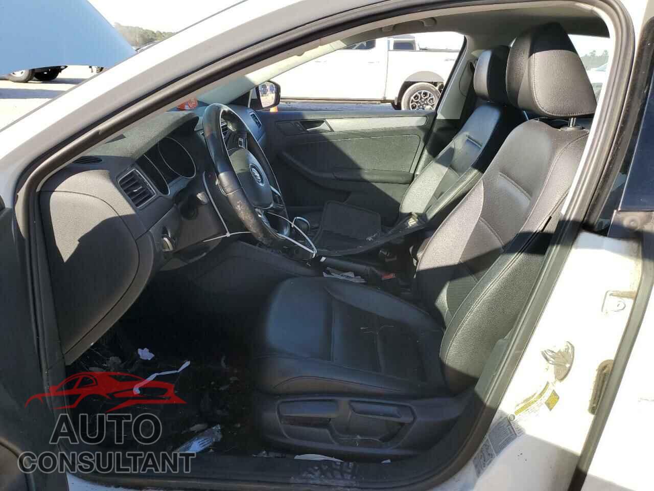 VOLKSWAGEN JETTA 2017 - 3VWDB7AJ6HM387574