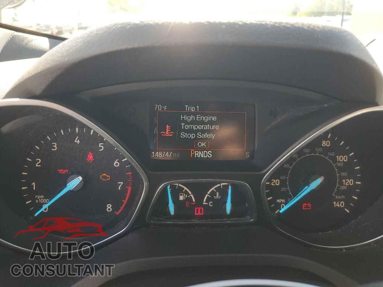 FORD ESCAPE 2017 - 1FMCU9GD0HUB82328