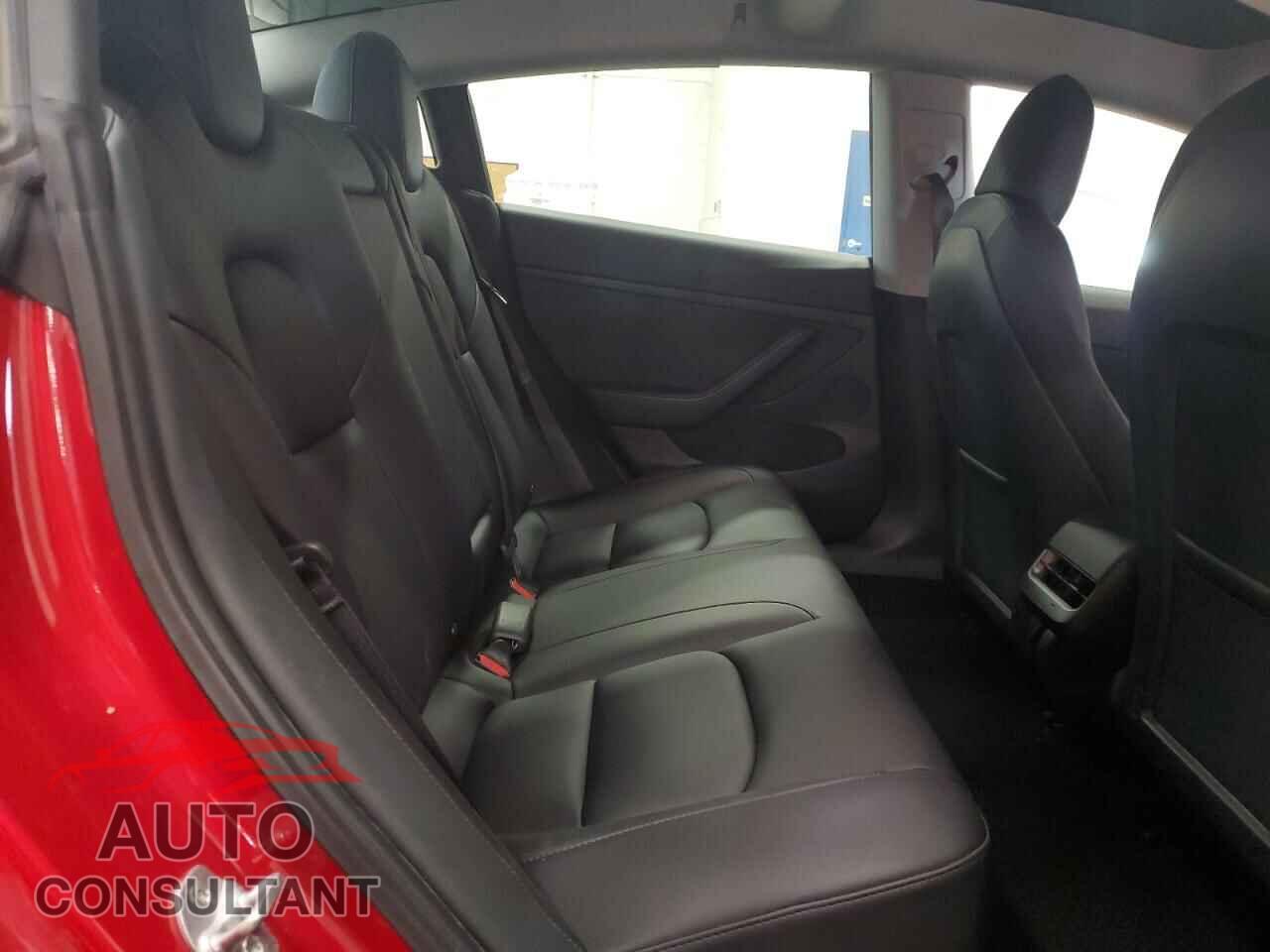 TESLA MODEL 3 2021 - 5YJ3E1EB2MF960782
