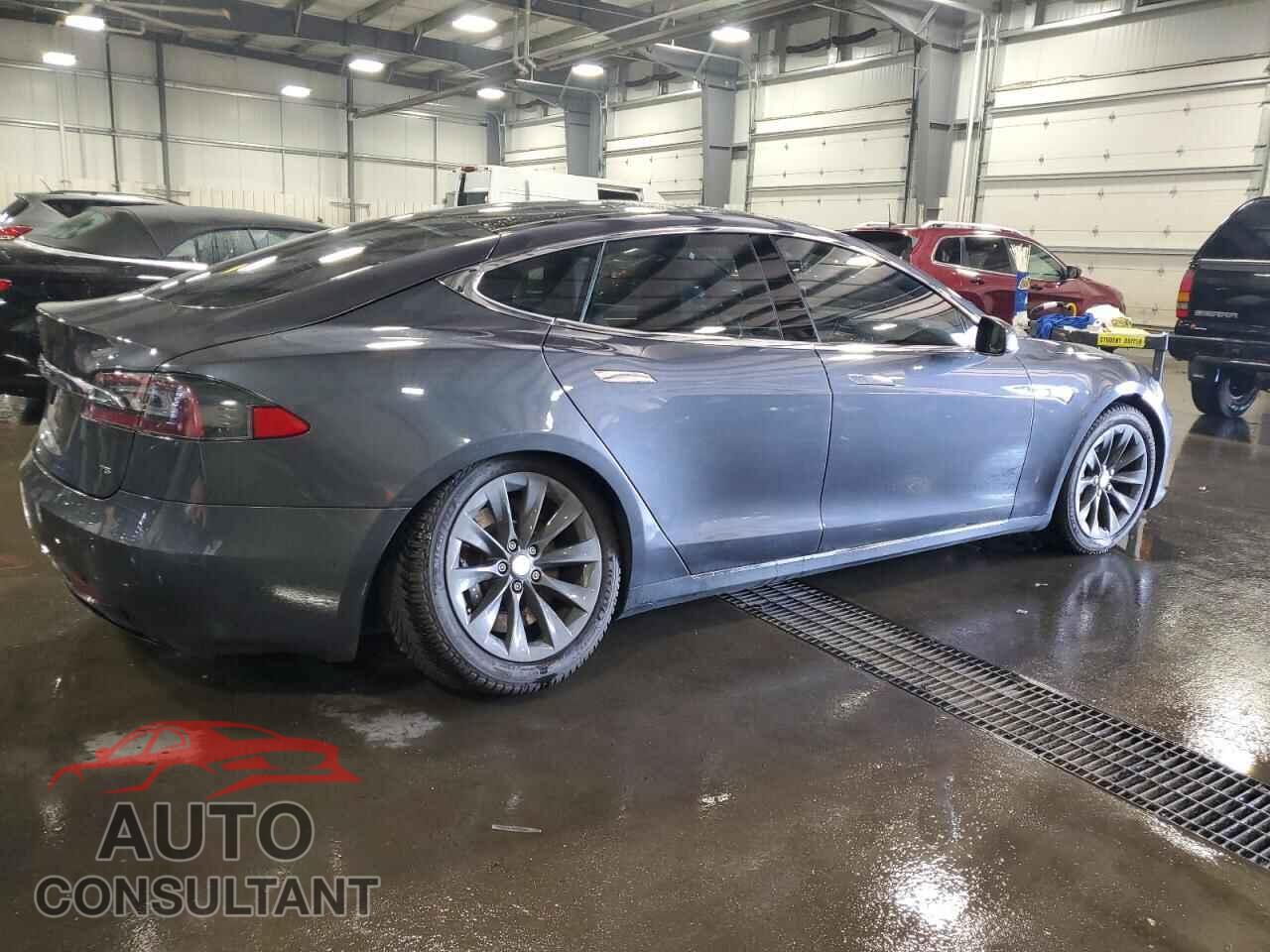 TESLA MODEL S 2016 - 5YJSA1E17GF157128
