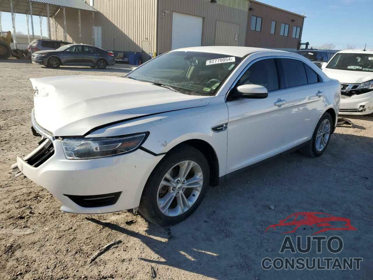 FORD TAURUS 2017 - 1FAHP2E83HG114690