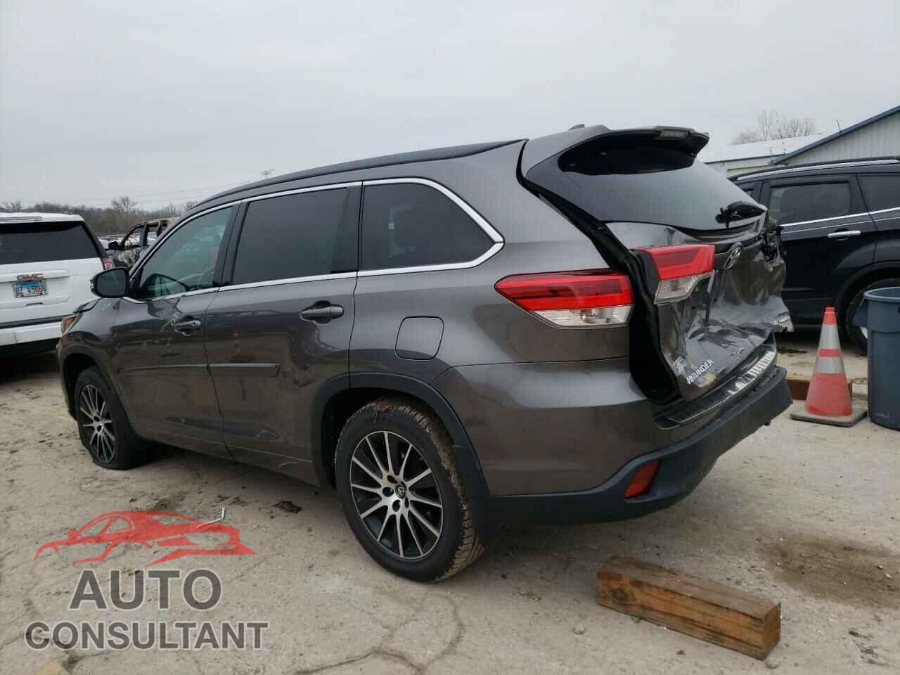 TOYOTA HIGHLANDER 2017 - 5TDJZRFH1HS373357