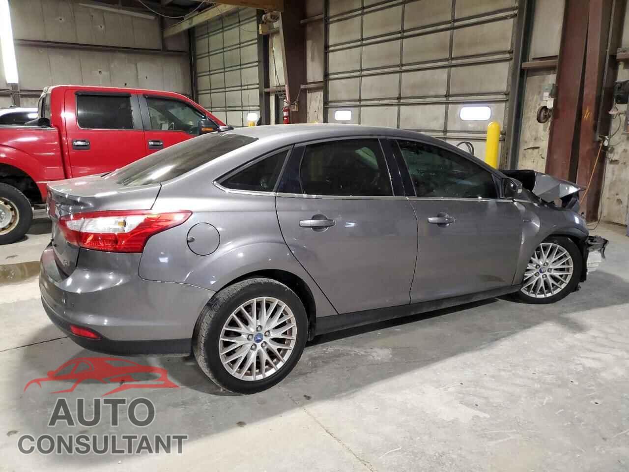 FORD FOCUS 2012 - 1FAHP3H29CL196695