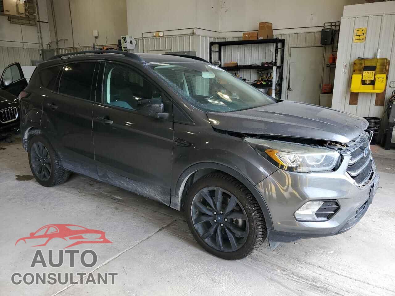 FORD ESCAPE 2017 - 1FMCU0G99HUC76344