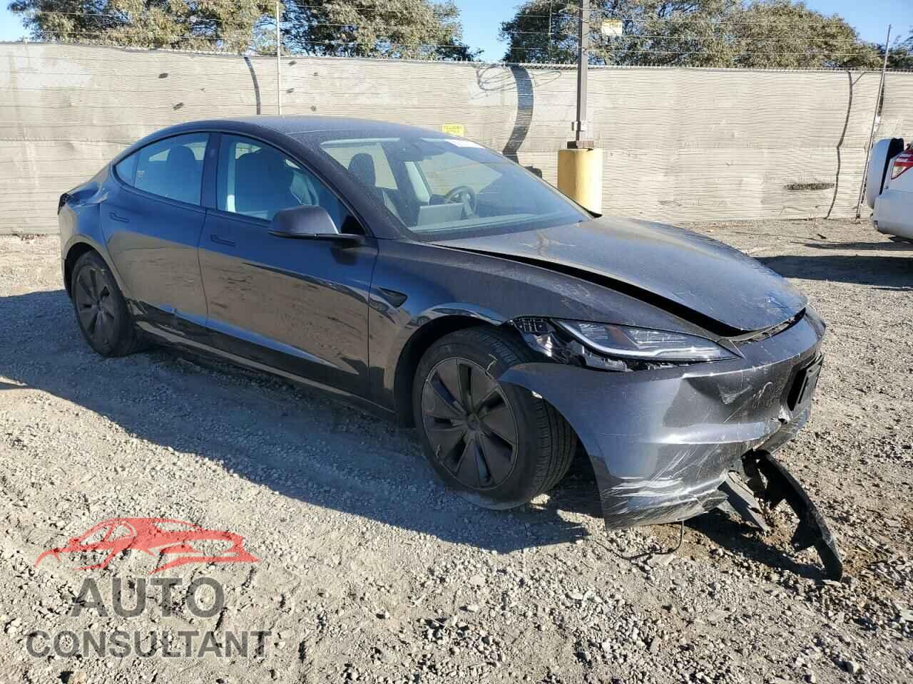TESLA MODEL 3 2024 - 5YJ3E1EB1RF813666
