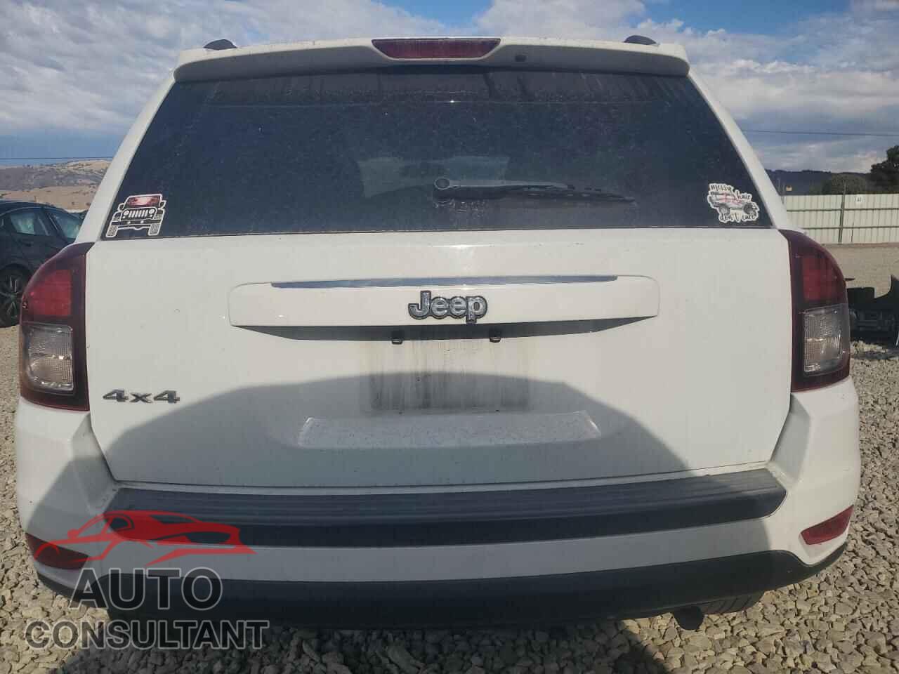 JEEP COMPASS 2015 - 1C4NJDBB4FD316852