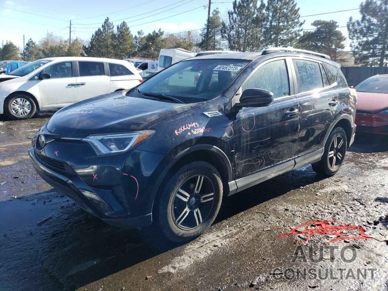 TOYOTA RAV4 2017 - JTMZFREV7HJ118485