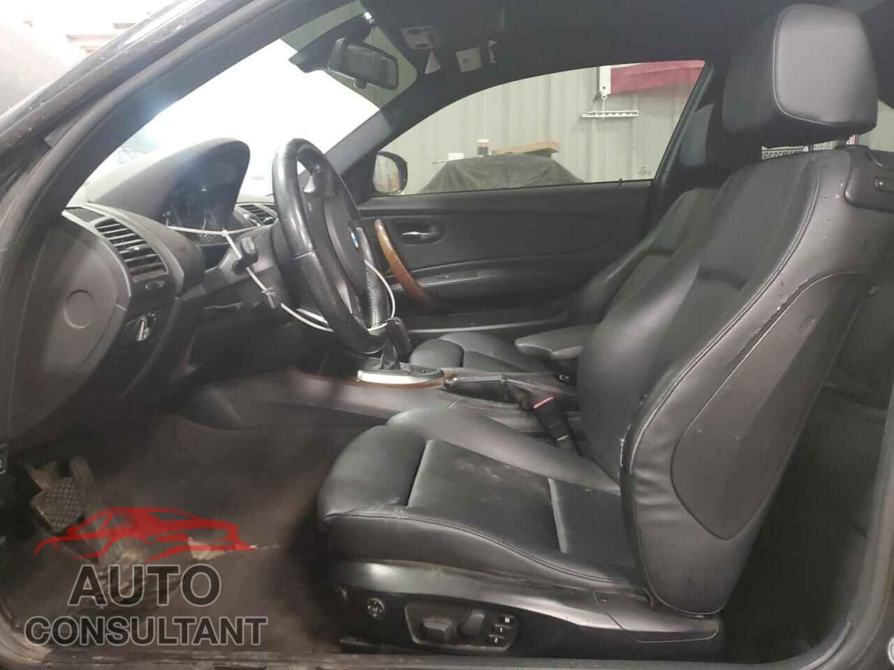 BMW 1 SERIES 2012 - WBAUC9C55CVM11659