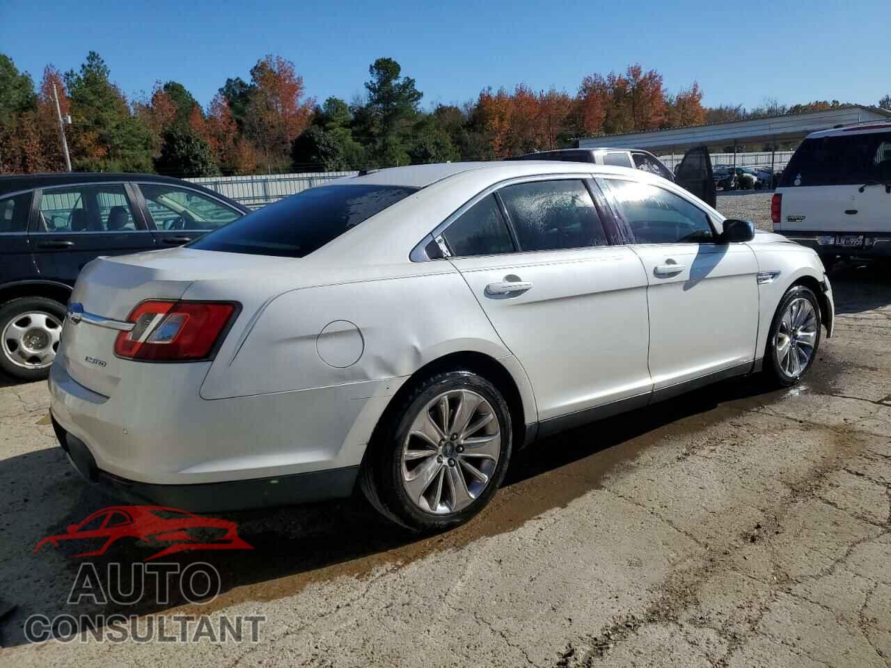 FORD TAURUS 2011 - 1FAHP2FW7BG161614