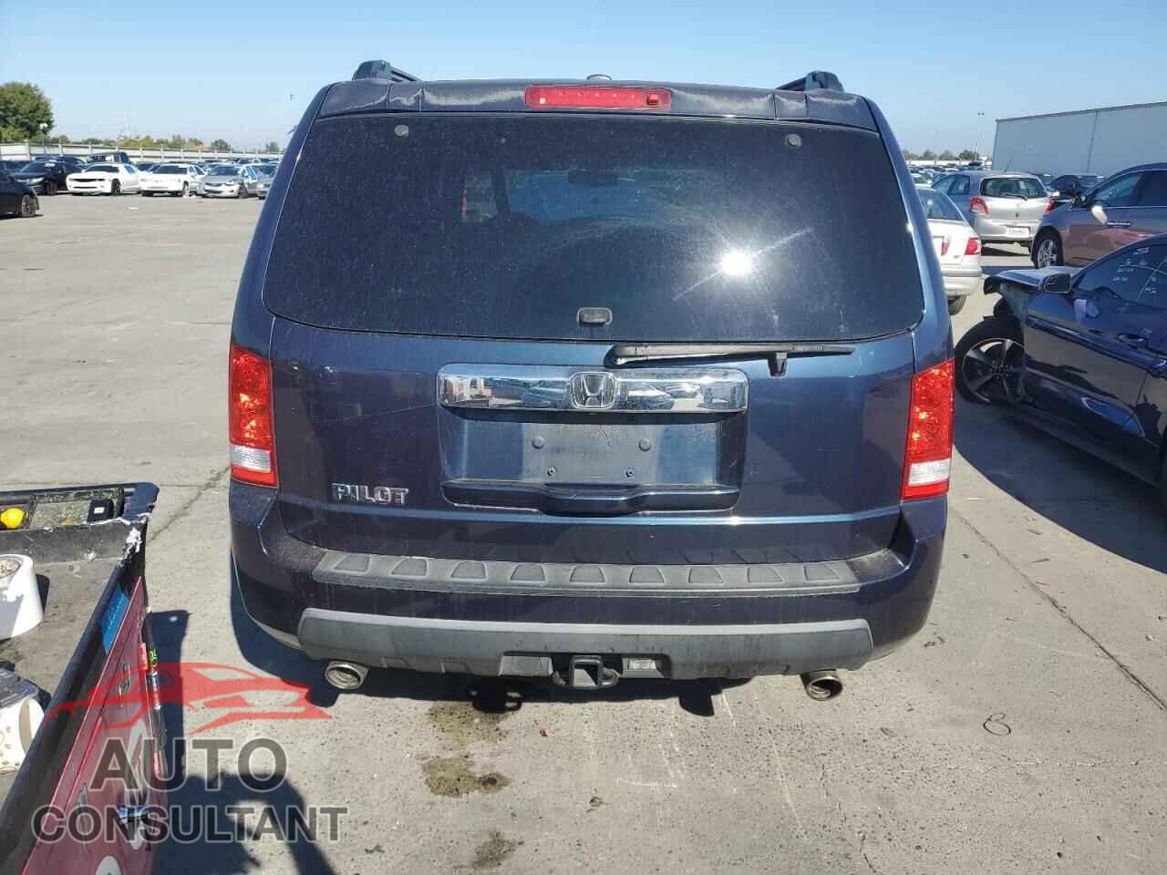 HONDA PILOT 2011 - 5FNYF3H7XBB048873