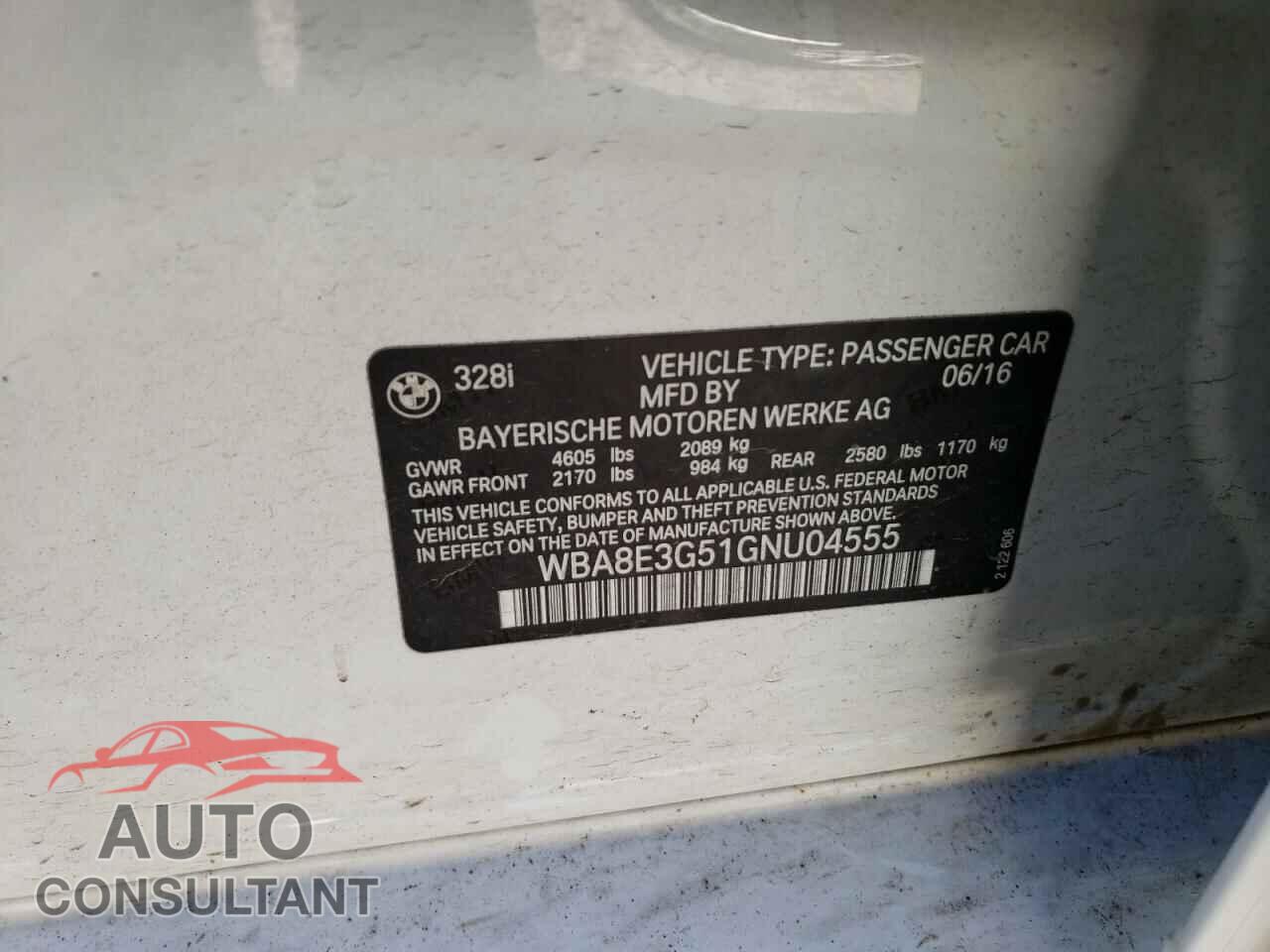 BMW 3 SERIES 2016 - WBA8E3G51GNU04555