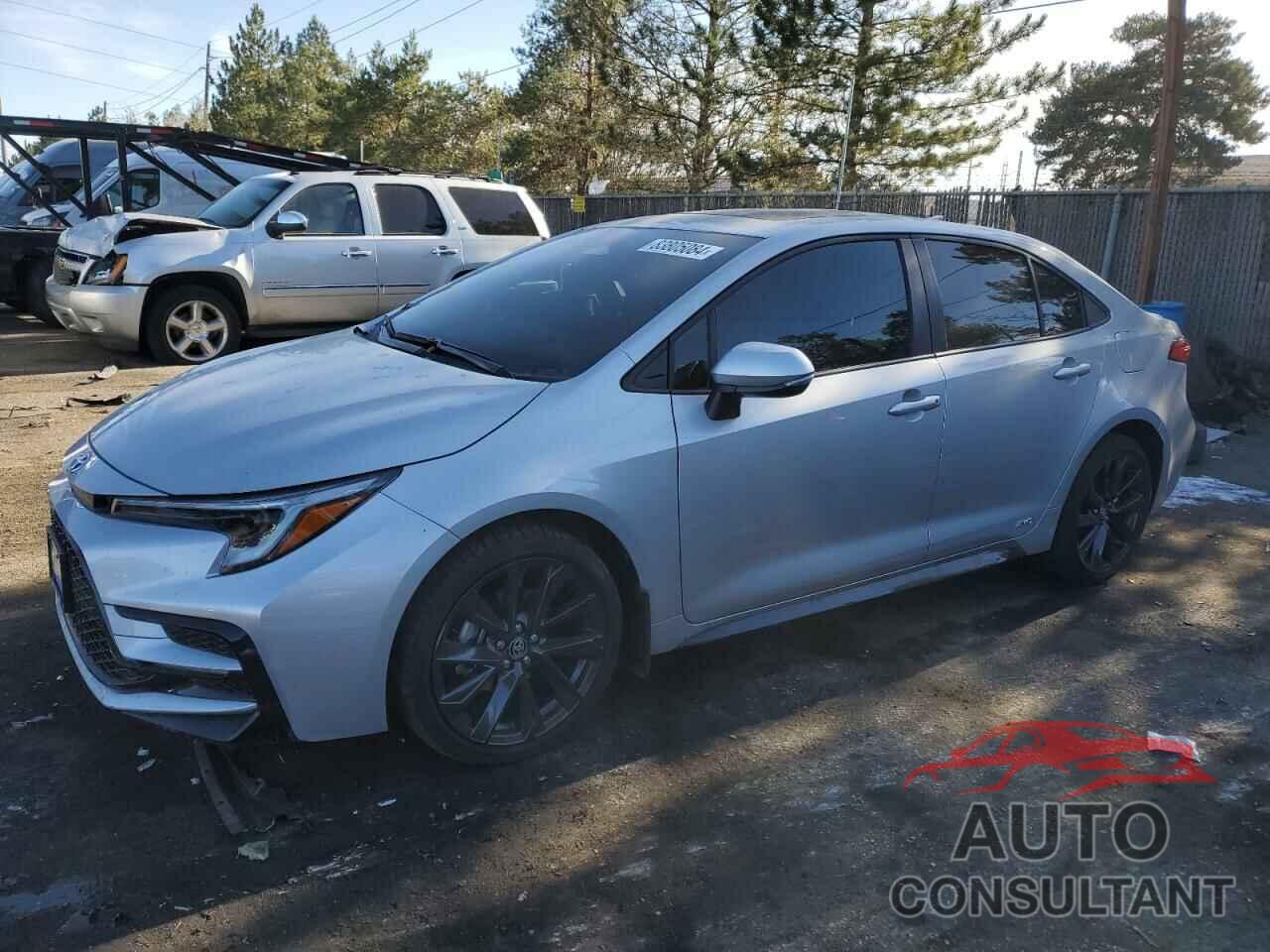 TOYOTA COROLLA 2024 - JTDBDMHE8RJ011341
