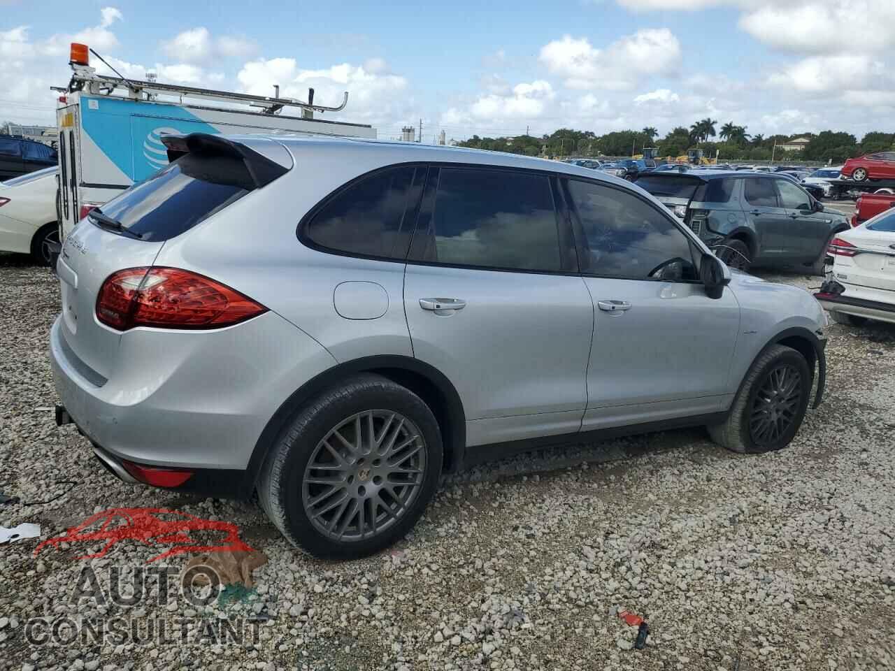 PORSCHE CAYENNE 2013 - WP1AF2A27DLA28072