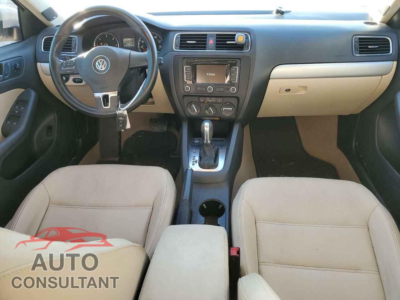 VOLKSWAGEN JETTA 2012 - 3VWLL7AJ5CM365910