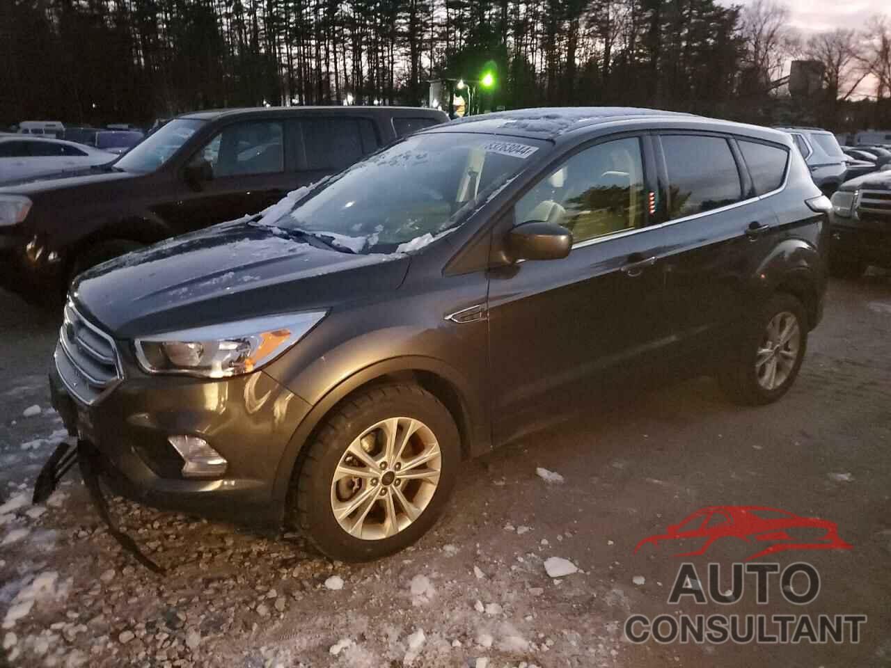 FORD ESCAPE 2017 - 1FMCU9GD1HUA73408