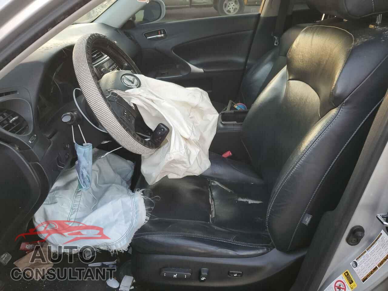 LEXUS IS 2009 - JTHBK262X95106333