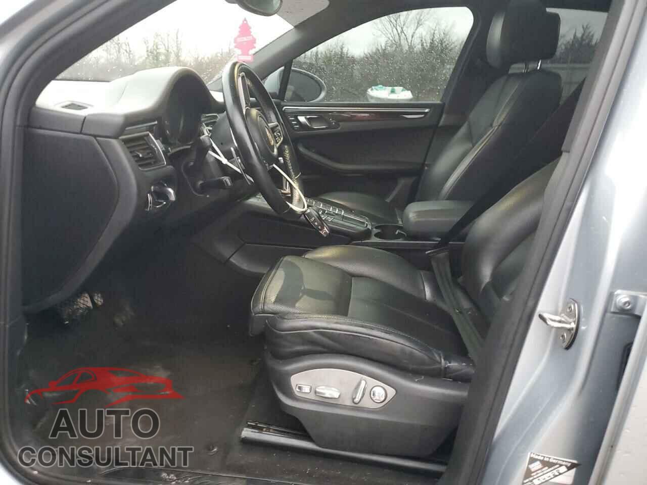 PORSCHE MACAN 2017 - WP1AA2A53HLB08242