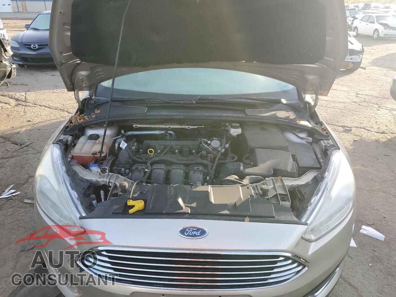 FORD FOCUS 2017 - 1FADP3J24HL260352