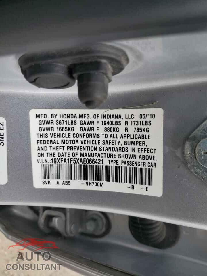 HONDA CIVIC 2010 - 19XFA1F5XAE066421