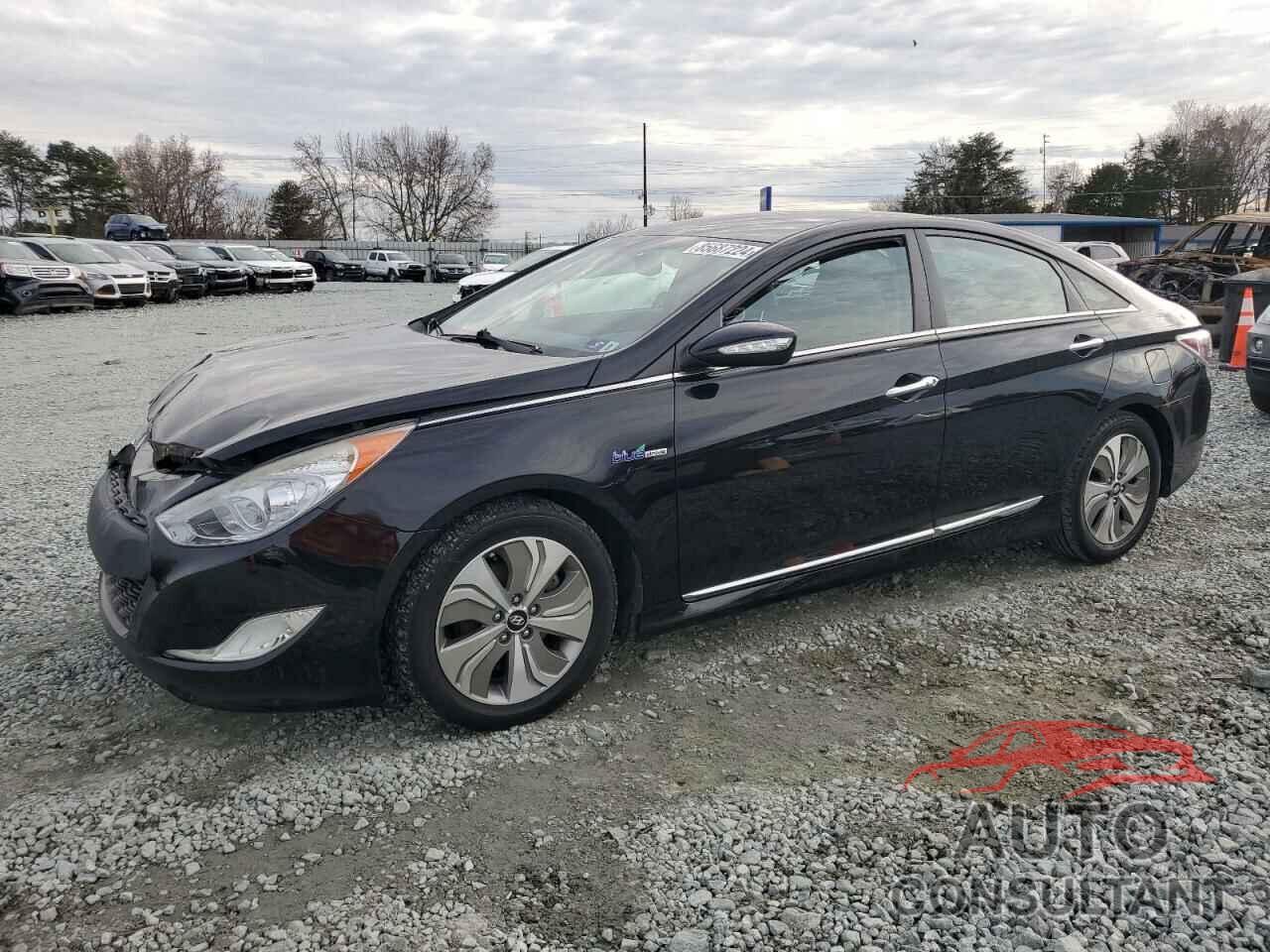 HYUNDAI SONATA 2013 - KMHEC4A44DA080078