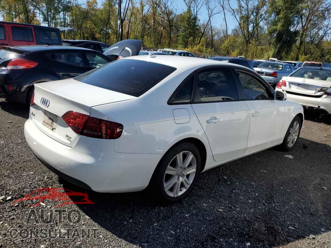 AUDI A4 2011 - WAUBFAFL8BA087123