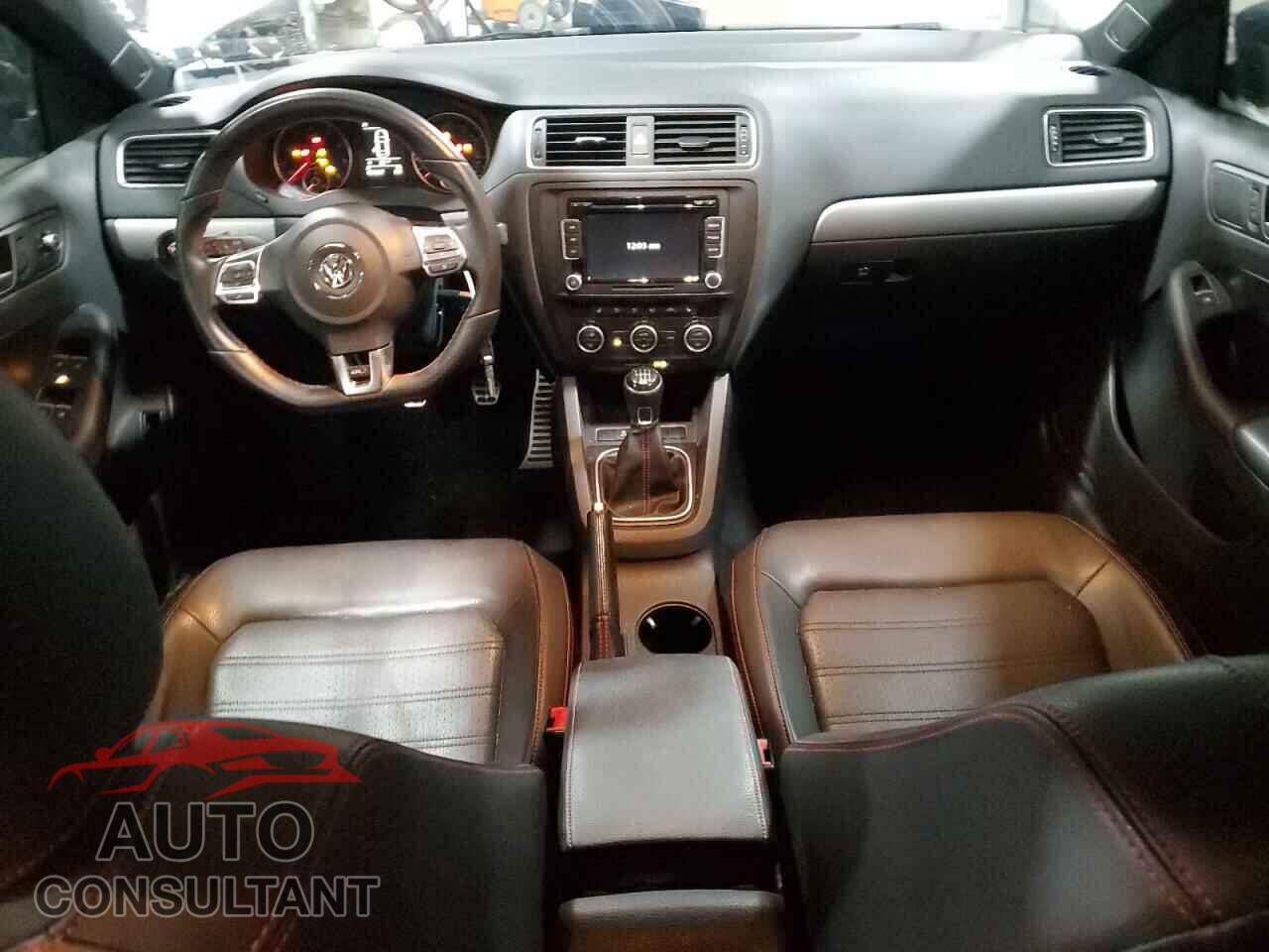 VOLKSWAGEN JETTA 2014 - 3VW5T7AJ0EM378320