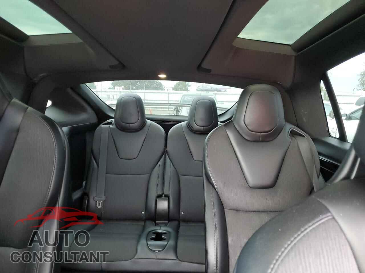 TESLA MODEL X 2017 - 5YJXCBE2XHF066029
