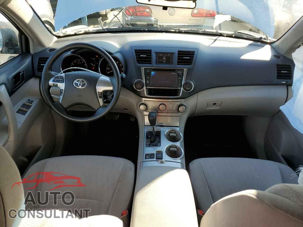 TOYOTA HIGHLANDER 2013 - 5TDBK3EH8DS223070