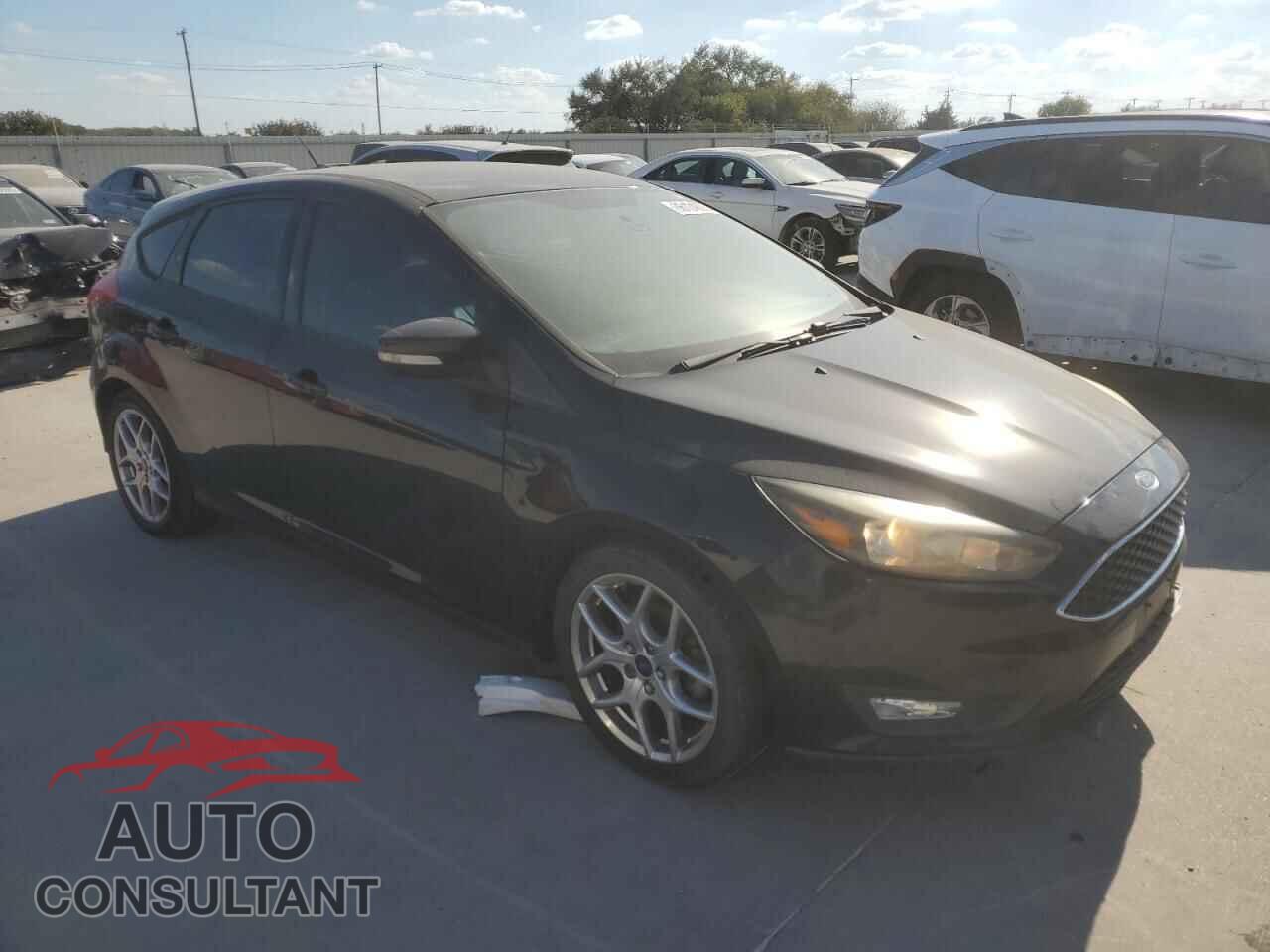 FORD FOCUS 2015 - 1FADP3K20FL210432