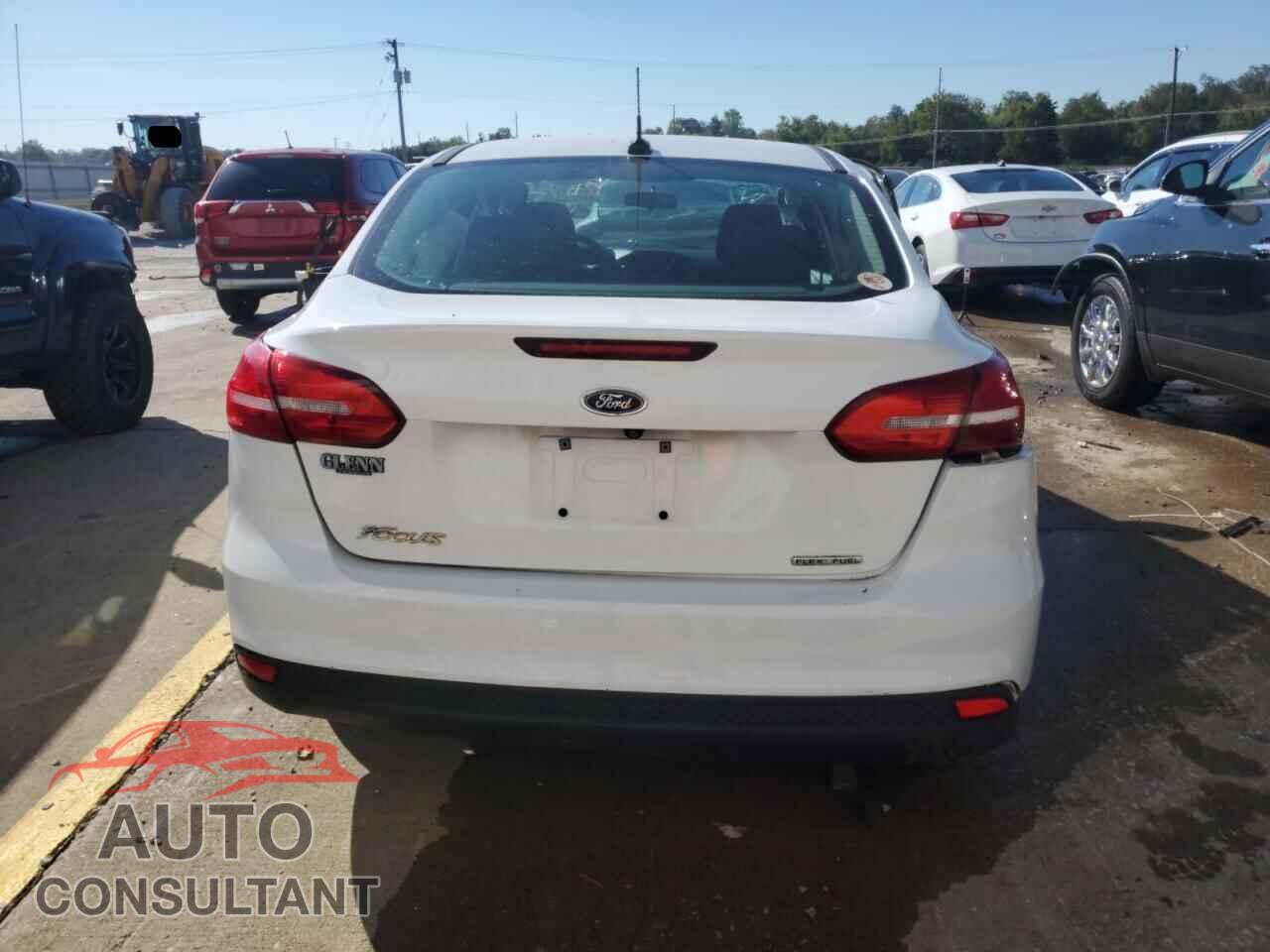 FORD FOCUS 2016 - 1FADP3E2XGL285166